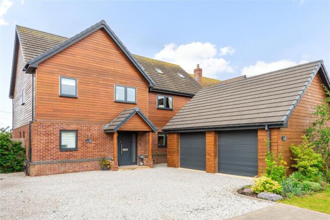 4 bed property, in Wooding Close, £1,000,000
