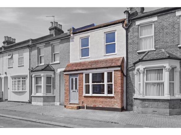3 bed property, in Prospect Road, £600,000