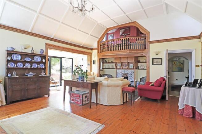 4 bed property, in London Road South, £995,000