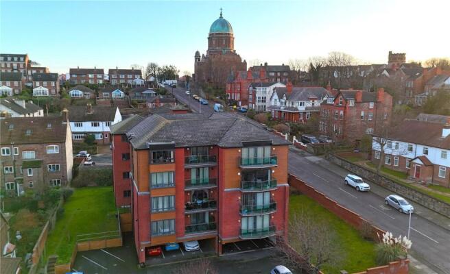 1 bed property, in Albion Street, £110,000