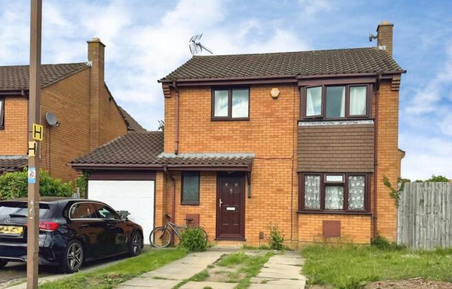 3 bed property, in Trueman Place, £300,000