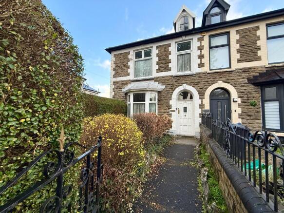 5 bed property, in Ingleside, £240,000