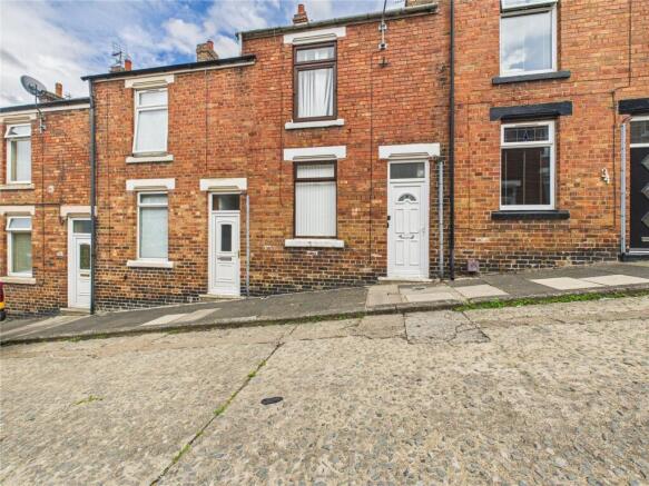 2 bed property, in Bridge Street, £45,000