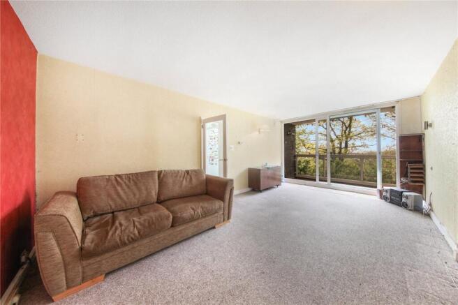 1 bed property, in Delphian Court, £250,000