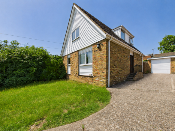 3 bed property, in Mountain Ash, £650,000