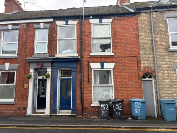 7 bed property, in Peel Street, £150,000