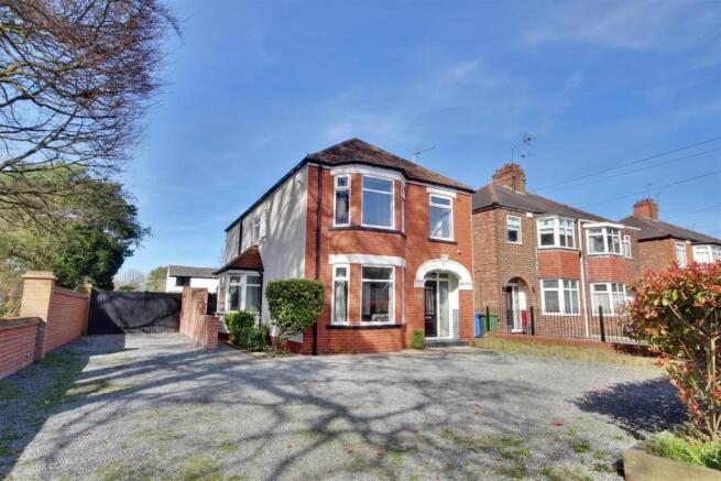4 bed property, in Northgate, £495,000