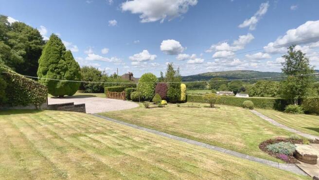 3 bed property, in Heaton, £650,000