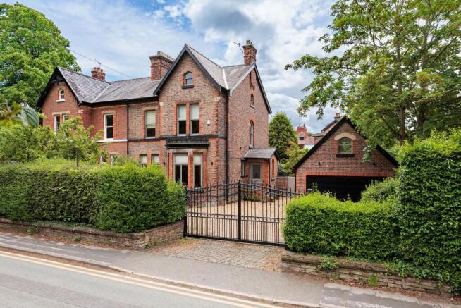 5 bed property, in Heyes Lane, £1,500,000