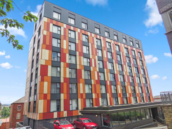 1 bed property, in Apartment 613 Cardinal Court, £33,000