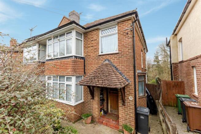 4 bed property, in King Edward Avenue, £415,000