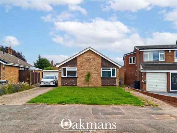 3 bed property, in Minley Avenue, £450,000