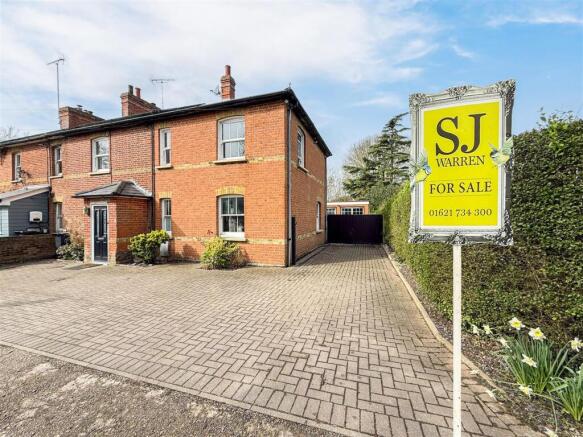 4 bed property, in Ferry Road, £565,000