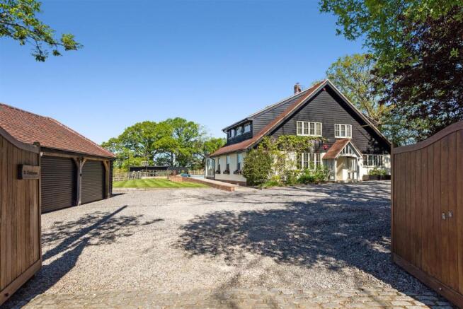 4 bed property, in Lower Crabbick Lane, £2,175,000
