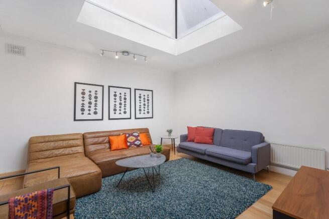 6 bed property, in Horseferry Road, £2,450,000