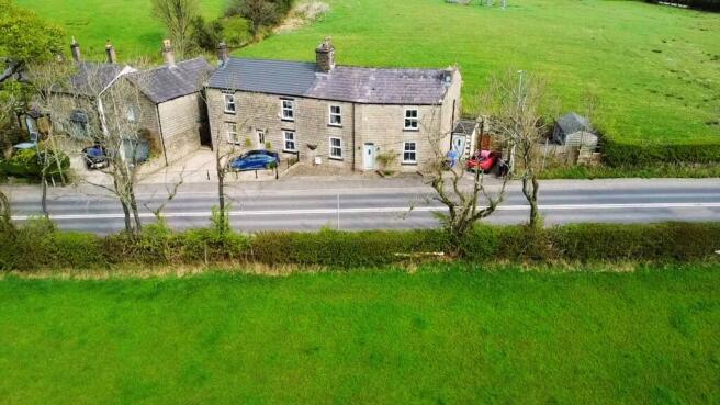 3 bed property, in Bolton Road, £525,000