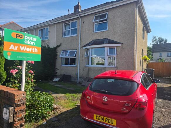 3 bed property, in Ashvale, £210,000