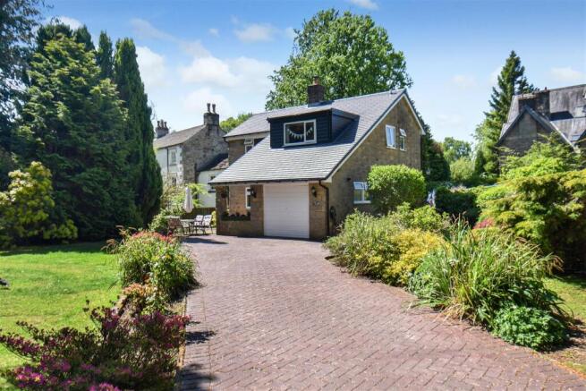 3 bed property, in Burlington Road, £497,500