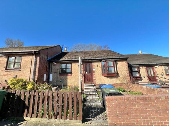 2 bed property, in York Court Witton Park, £70,000
