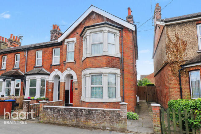4 bed property, in Rayne Road, £325,000