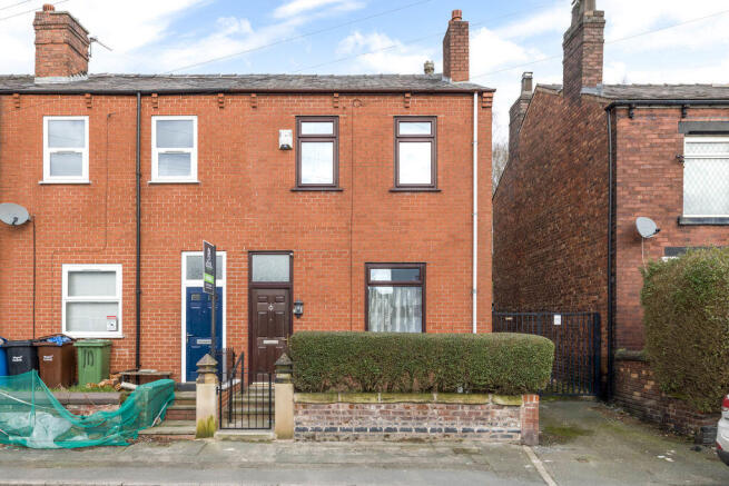 2 bed property, in Neville Street, £119,950