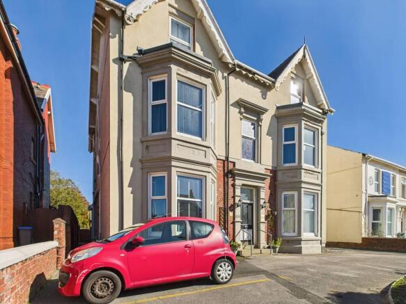Land, in 460 Lytham Road, £550,000