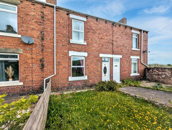2 bed property, in Wardle Street, £30,000