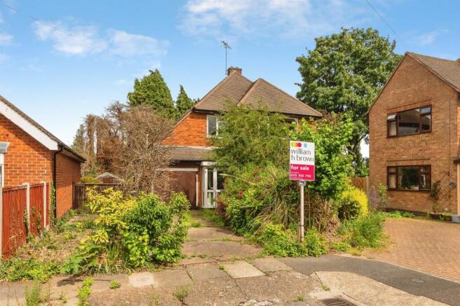 3 bed property, in Norman Close, £350,000