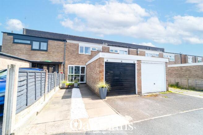 3 bed property, in Tibbats Close, £225,000