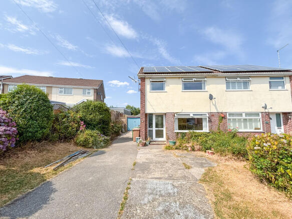 3 bed property, in Rhosili Road, £190,000