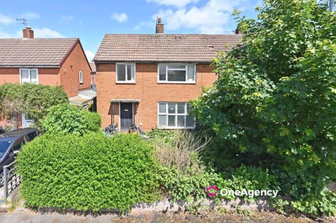 3 bed property, in Sussex Drive, £80,000