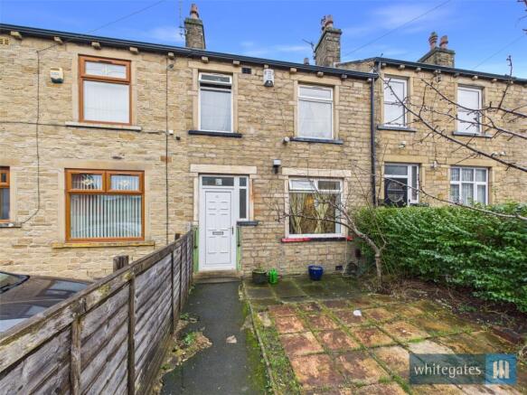 3 bed property, in Woodroyd Terrace, £159,000