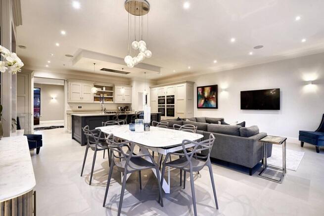6 bed property, in Barry Rise, £2,875,000