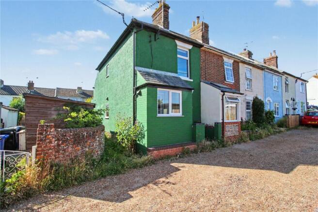 2 bed property, in Belvedere Drive, £220,000