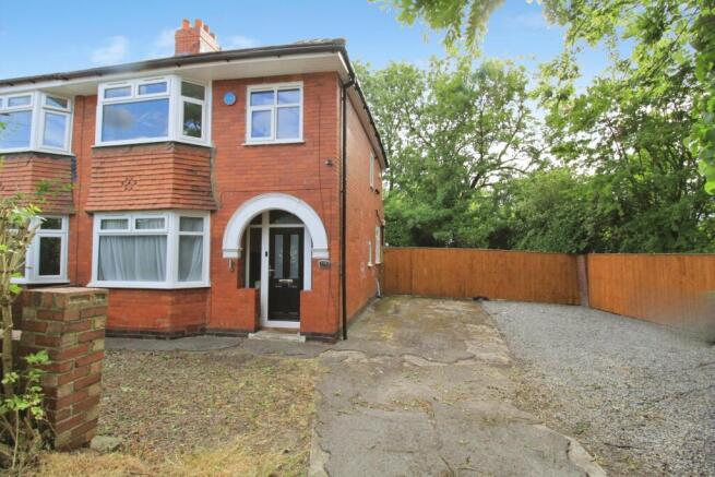 3 bed property, in Tang Hall Lane, £320,000