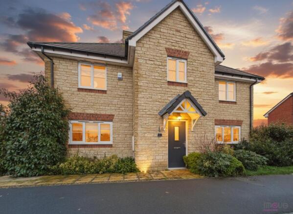 3 bed property, in Signal Road, £425,000