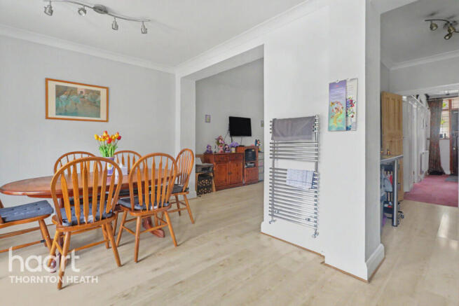 3 bed property, in Briar Road, £625,000