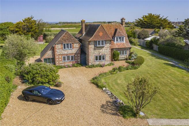 5 bed property, in West Street, £1,150,000