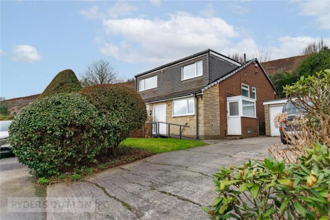 3 bed property, in Gloucester Drive, £400,000