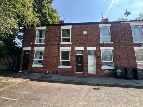 2 bed property, in Jubilee Cottages, £185,000
