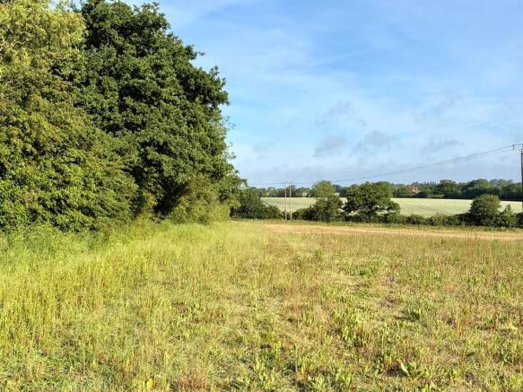 Land, in Arable Land Parcel (Lot 3), £45,000