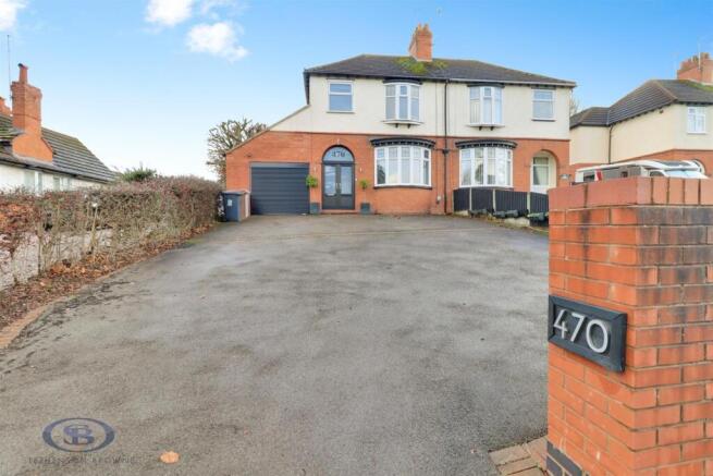 3 bed property, in Crewe Road, £325,000