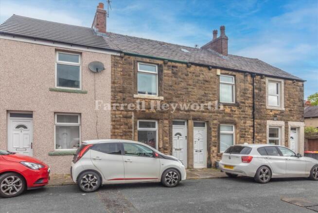 2 bed property, in Buller Street, £135,000