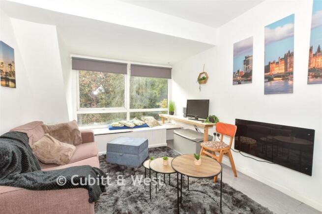 Studio, in Bell Street, £150,000