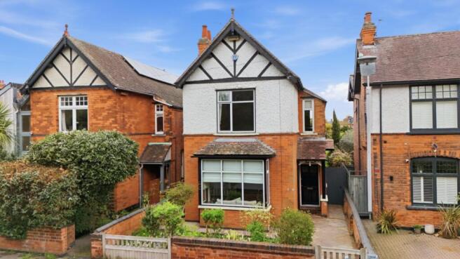 3 bed property, in Albert Road, £650,000