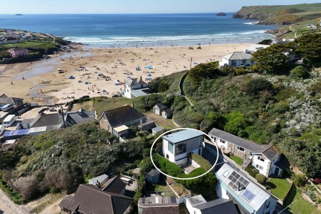 3 bed property, in Polzeath PL27, £925,000