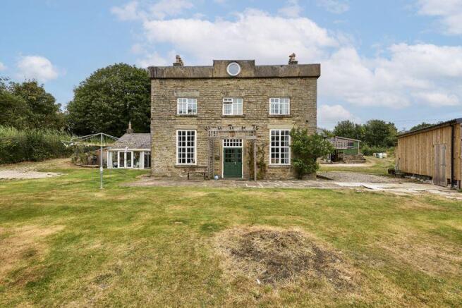 6 bed property, in Wigan Road, £800,000