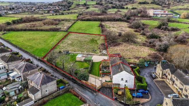 4 bed property, in The Dyeworks, £795,000
