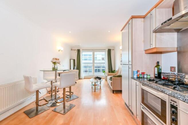 1 bed property, in Baron Street, £375,000