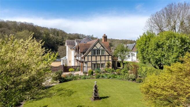 5 bed property, in Lower Mill Street, £1,675,000